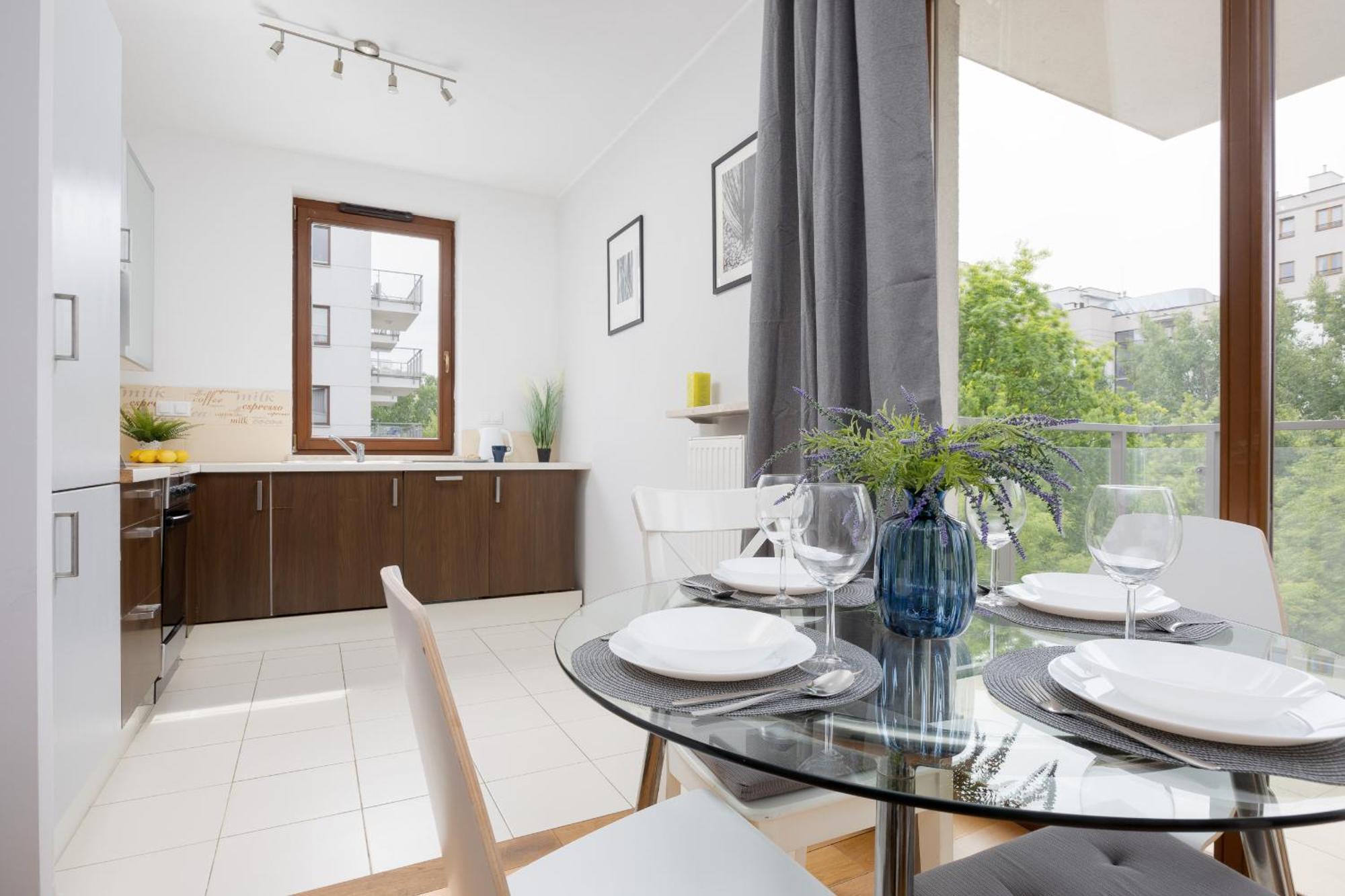 City Apartment With Parking Near Metro Mlociny By Noclegi Renters Warszawa Eksteriør bilde